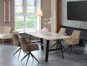 03c37c5e-e325-4f15-b22f-85e36aec6f88